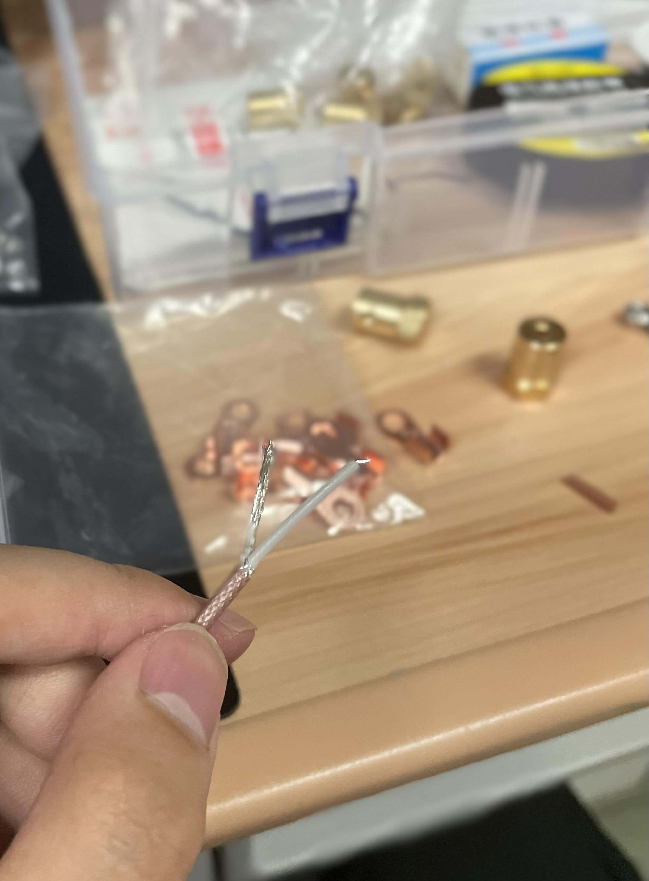 剥掉皮处理后的馈线